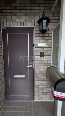 2/4 エントランス