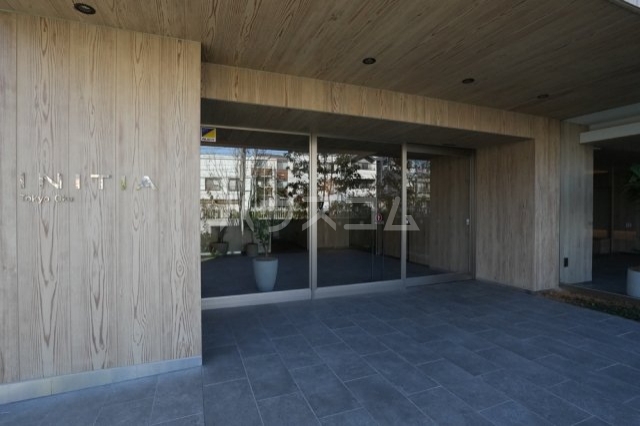 2/3 エントランス