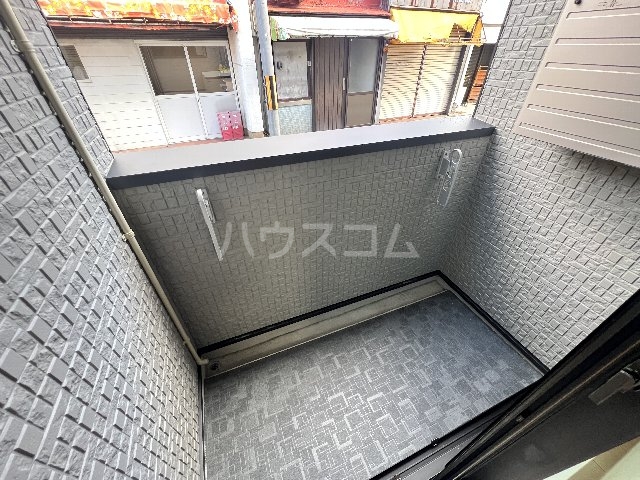 21/30 バルコニー