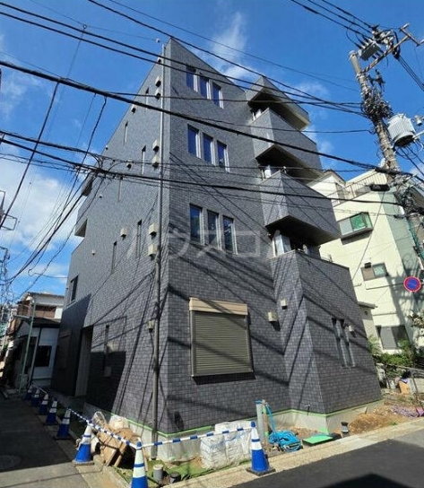 2/10 外観