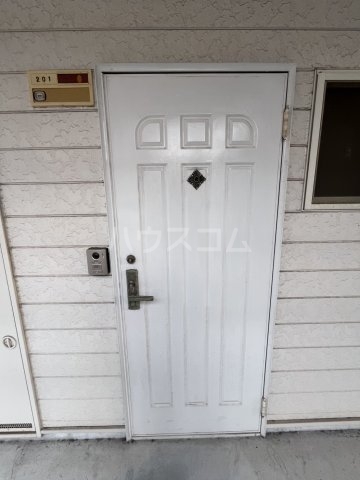 21/30 エントランス