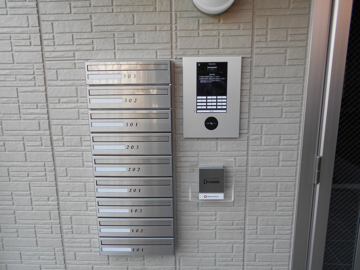 14/19 エントランス