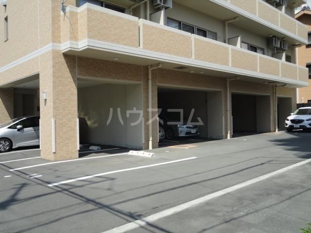 29/30 エントランス