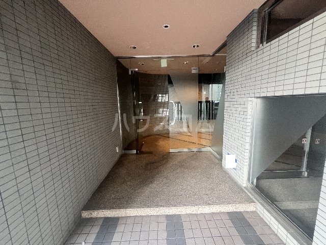 29/30 エントランス