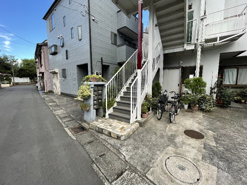 21/25 エントランス