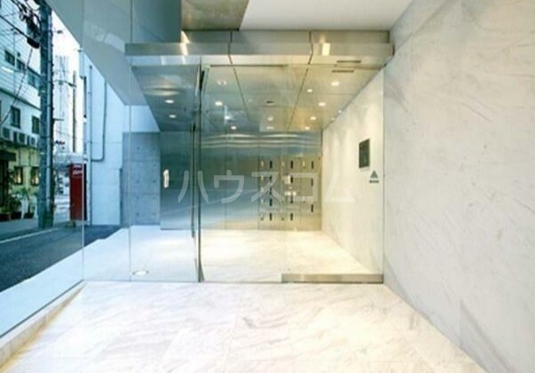 4/4 エントランス