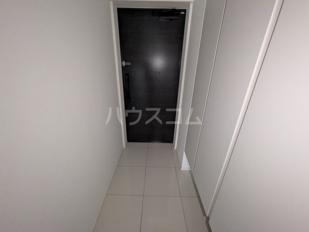 13/30 玄関