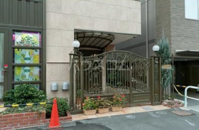 3/3 エントランス