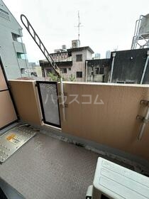 13/19 バルコニー