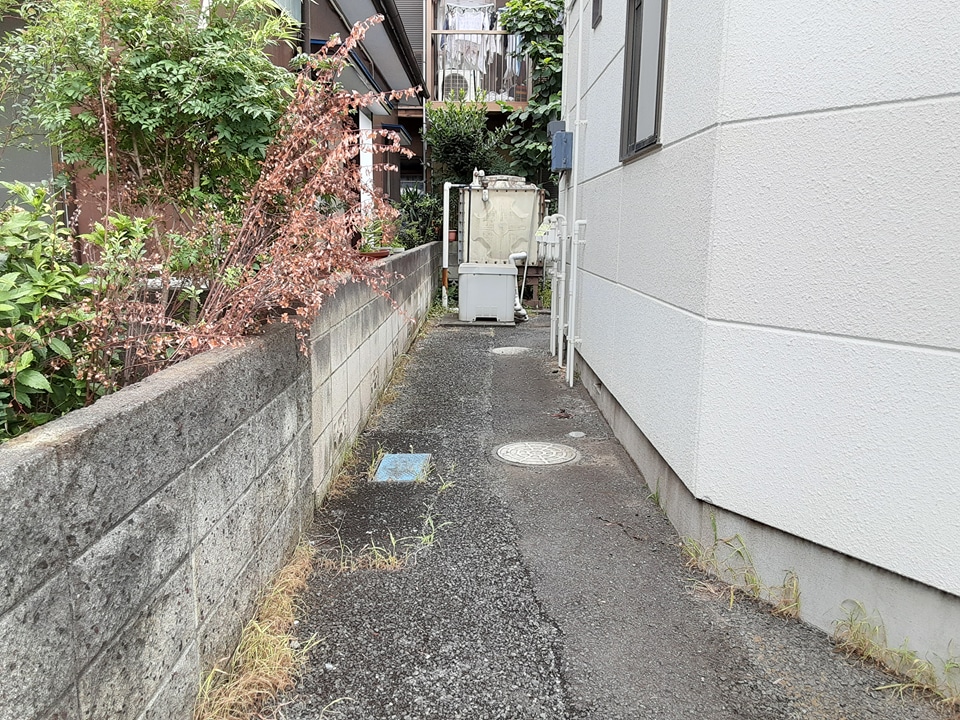 25/30 エントランス