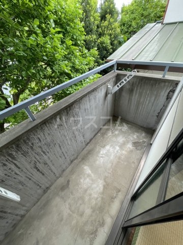 18/27 バルコニー