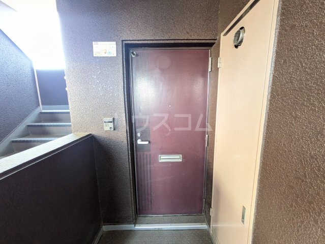 13/30 玄関