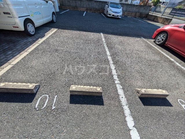 20/30 駐車場