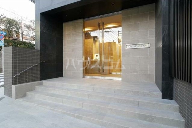 3/8 エントランス