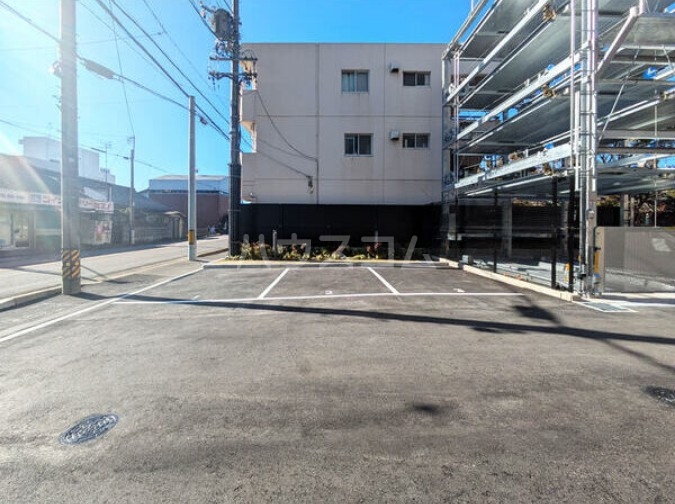 14/17 駐車場