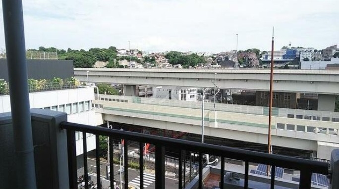 13/22 バルコニー