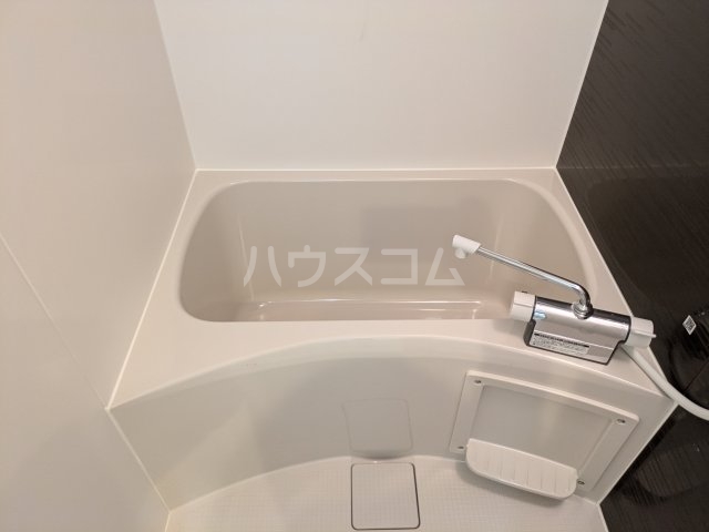 13/30 浴室