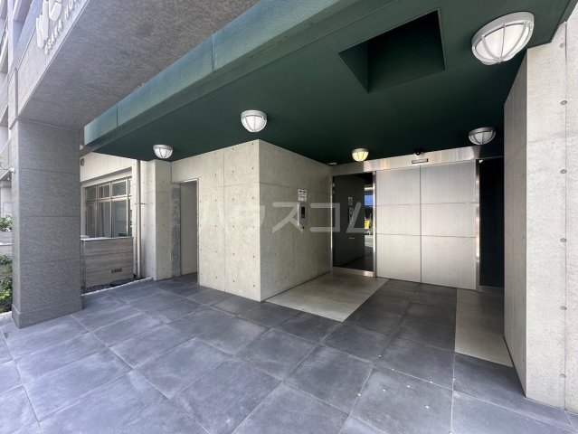 14/22 エントランス