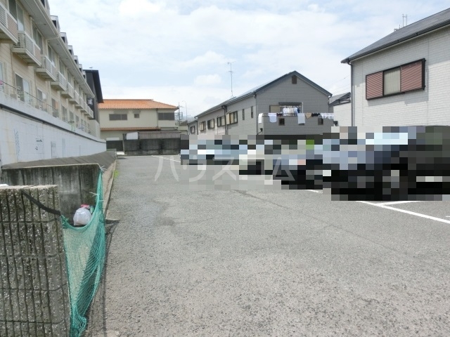 16/19 駐車場