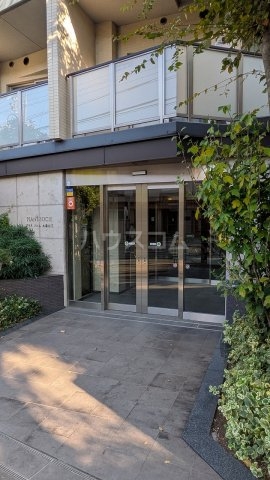 20/22 エントランス