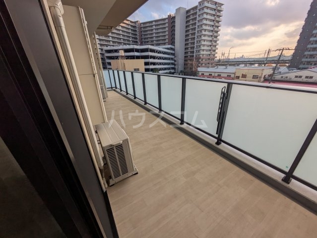 19/30 バルコニー