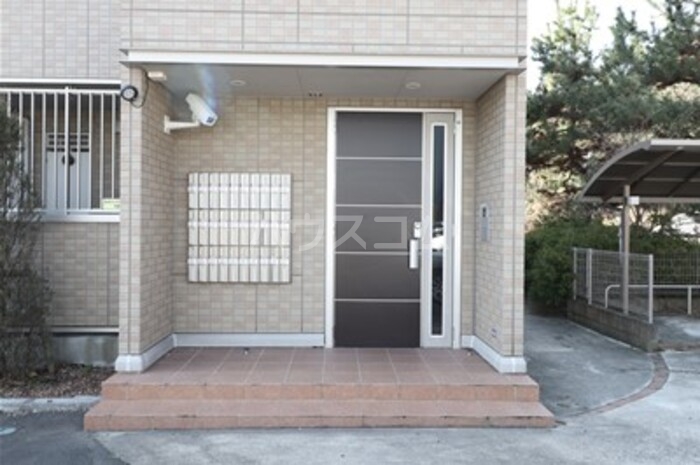 18/22 エントランス