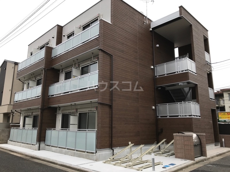 15/16 エントランス