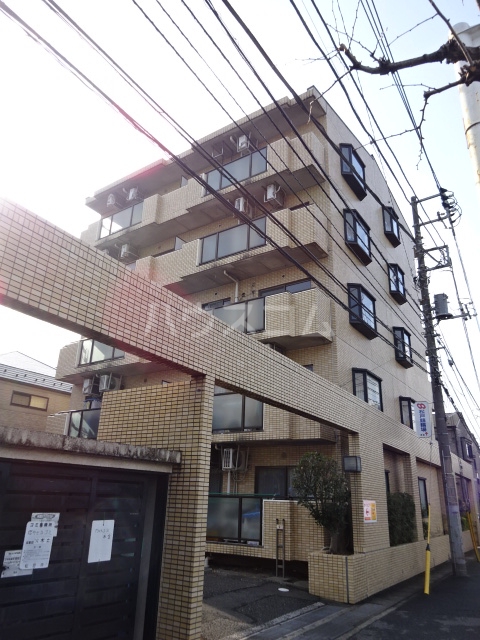 17/18 エントランス