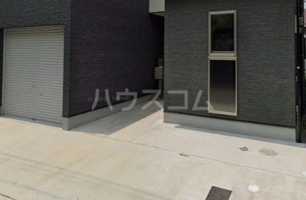 14/14 エントランス