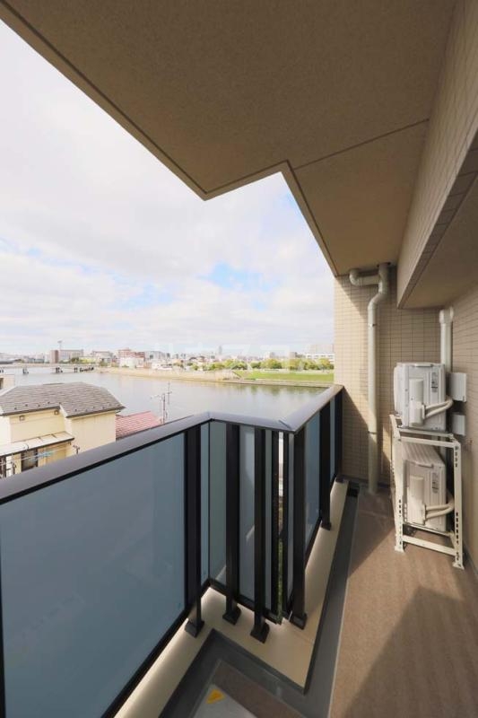 14/27 バルコニー