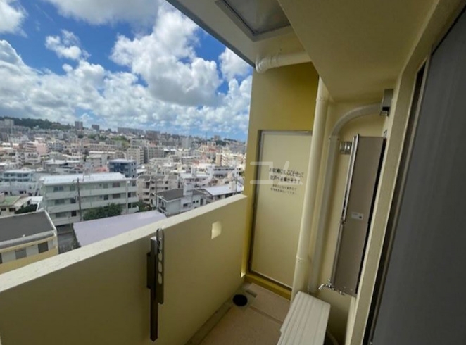 16/27 バルコニー