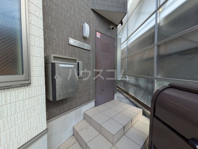 14/17 エントランス