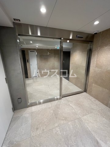 20/22 エントランス