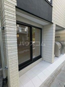 15/15 エントランス