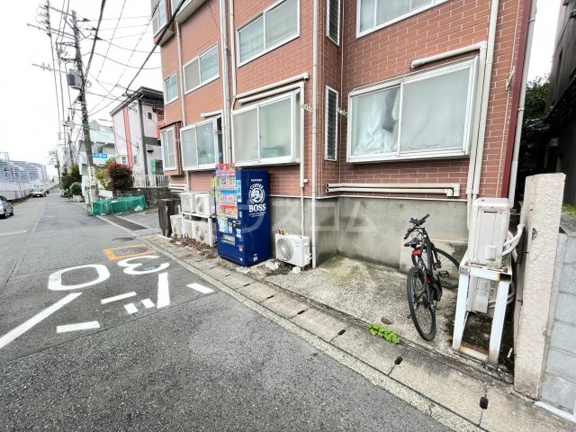 21/26 エントランス