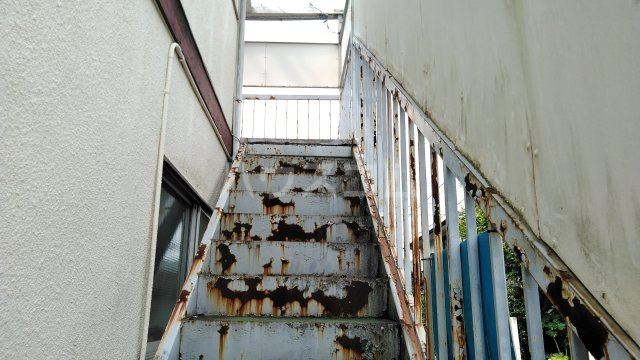 25/30 エントランス