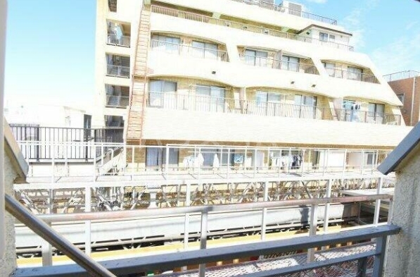 16/24 バルコニー