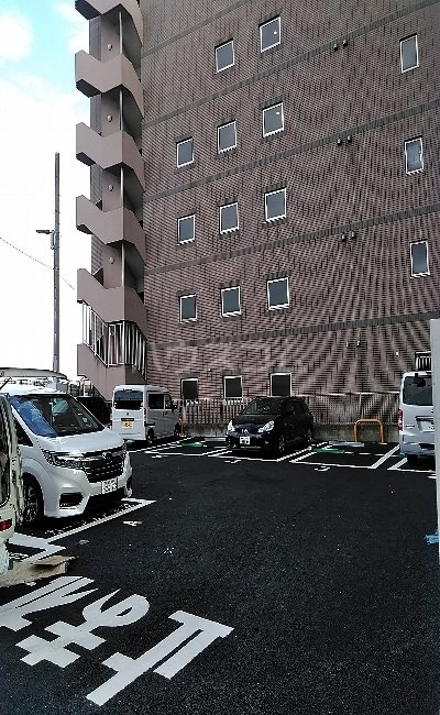 22/30 駐車場