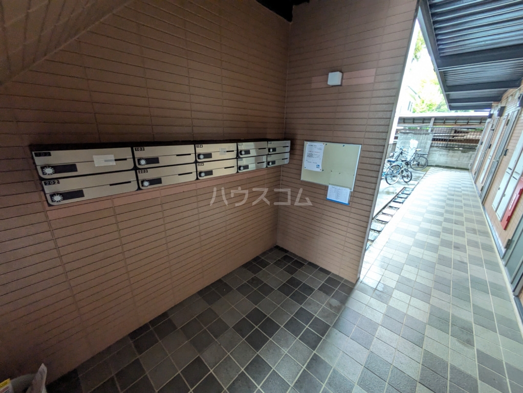 29/30 エントランス