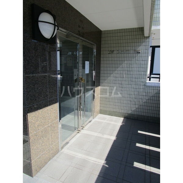 29/30 エントランス