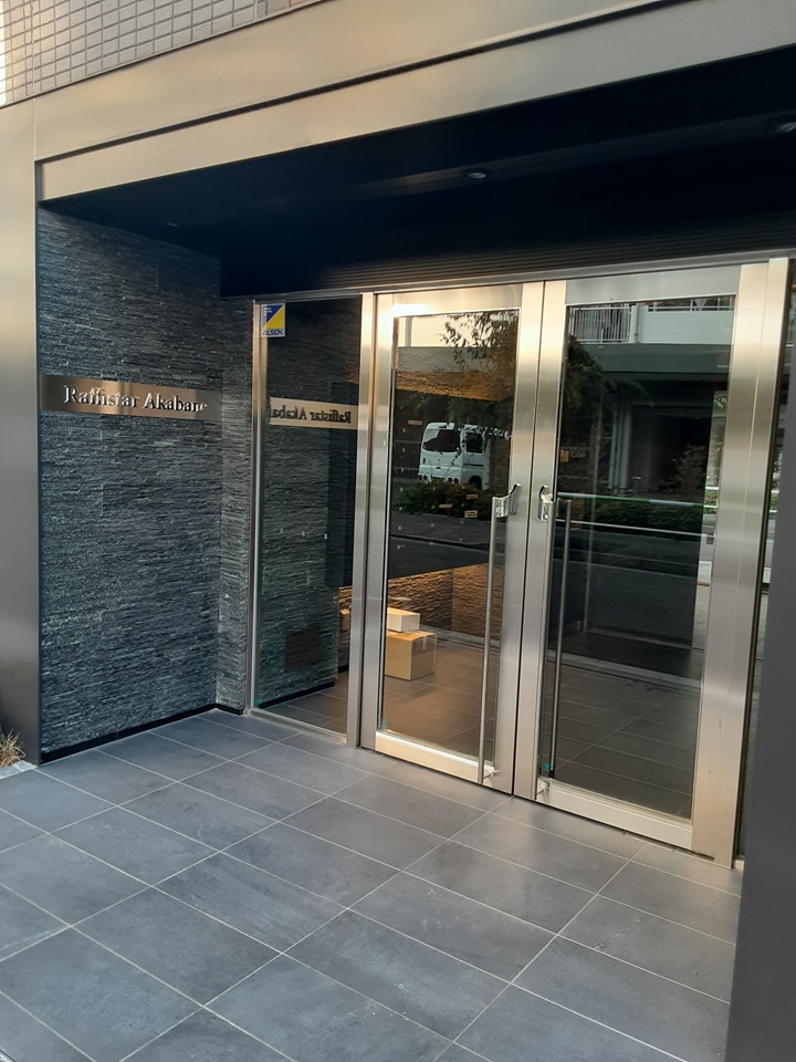 24/29 エントランス