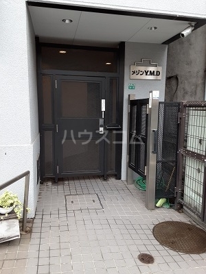 3/7 エントランス