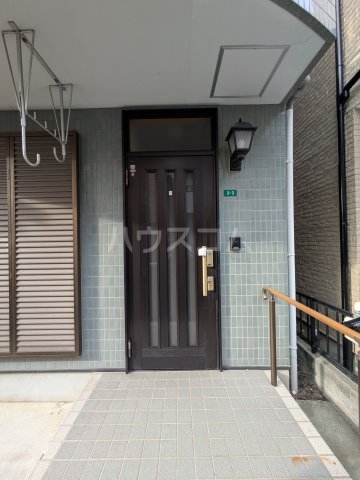 2/4 エントランス