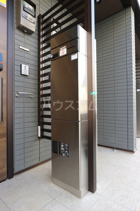 16/26 エントランス