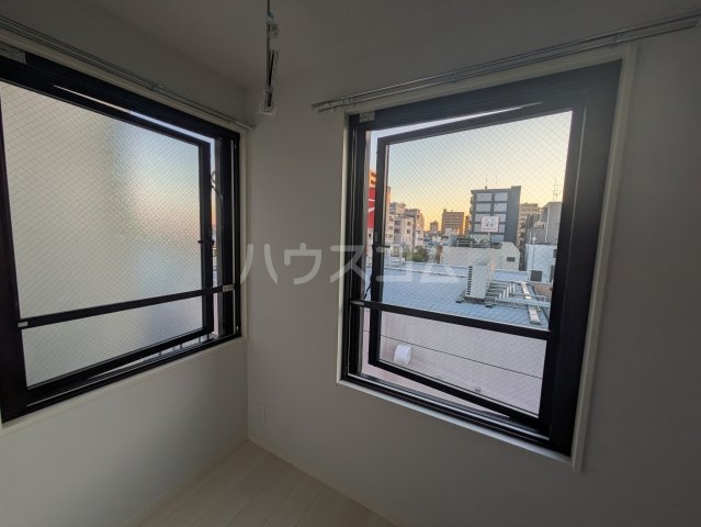 20/30 バルコニー