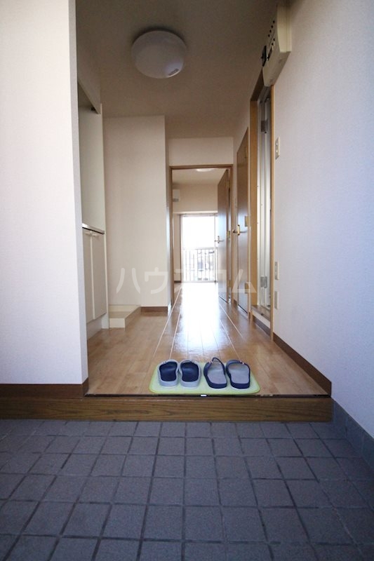 5/23 玄関