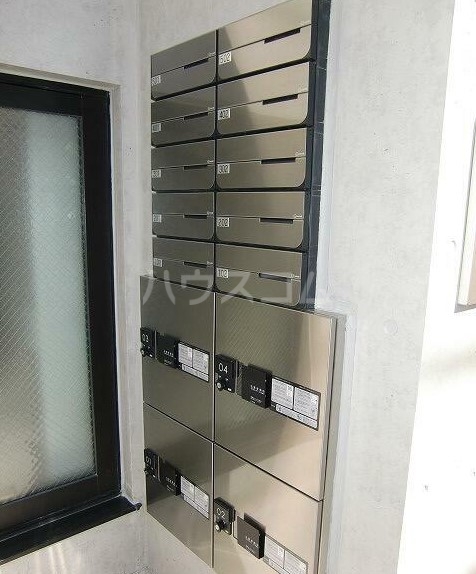 16/18 エントランス