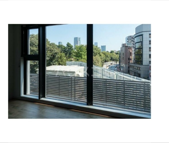 21/30 バルコニー