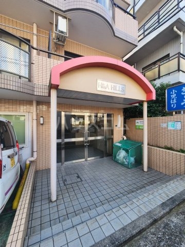 22/24 エントランス