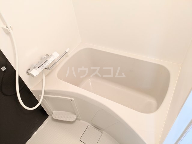 13/27 浴室